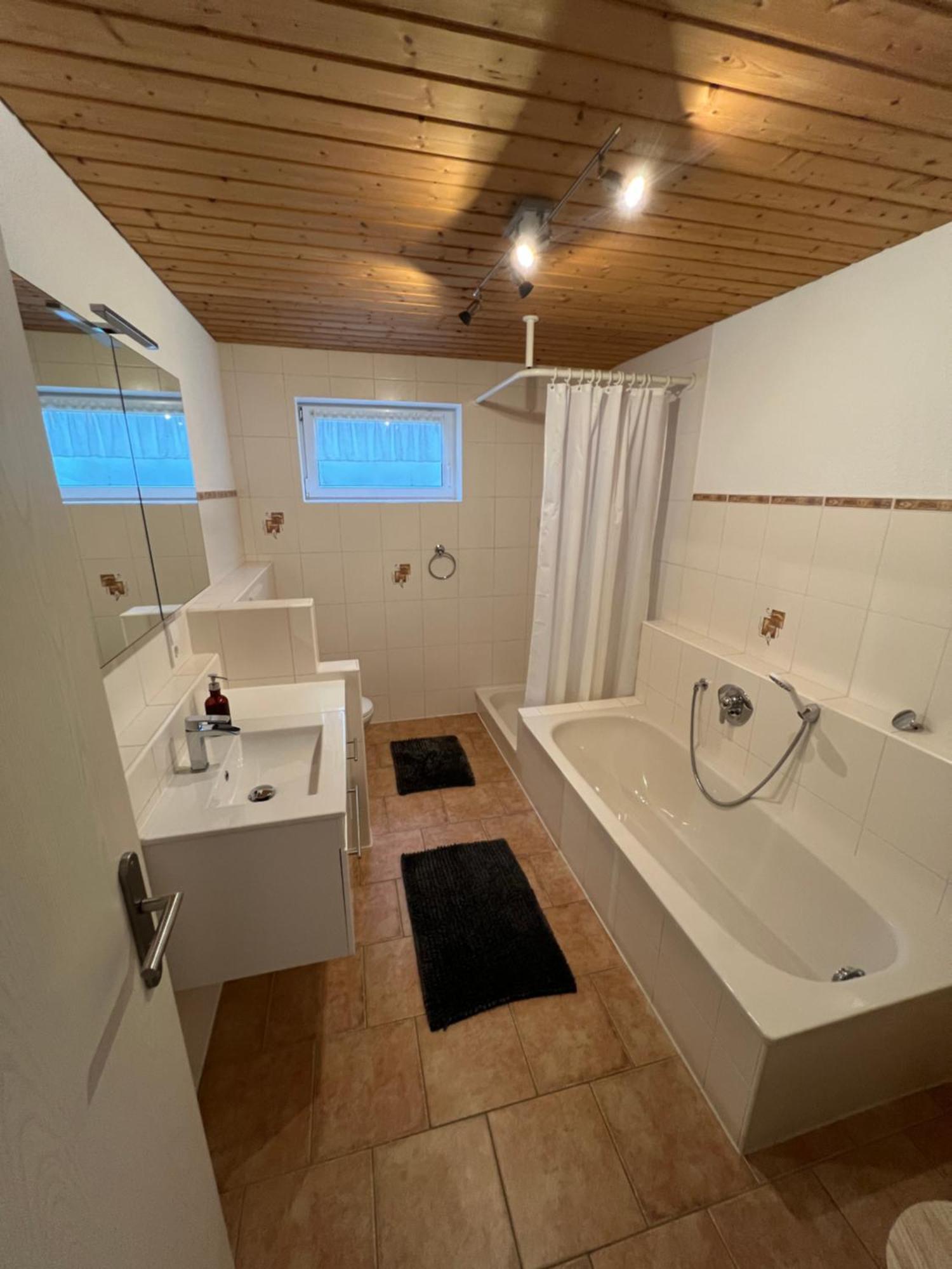 Gemuetliche Ferienwohnung Im Herzen Des Schwarzwaldes Niedereschach Buitenkant foto